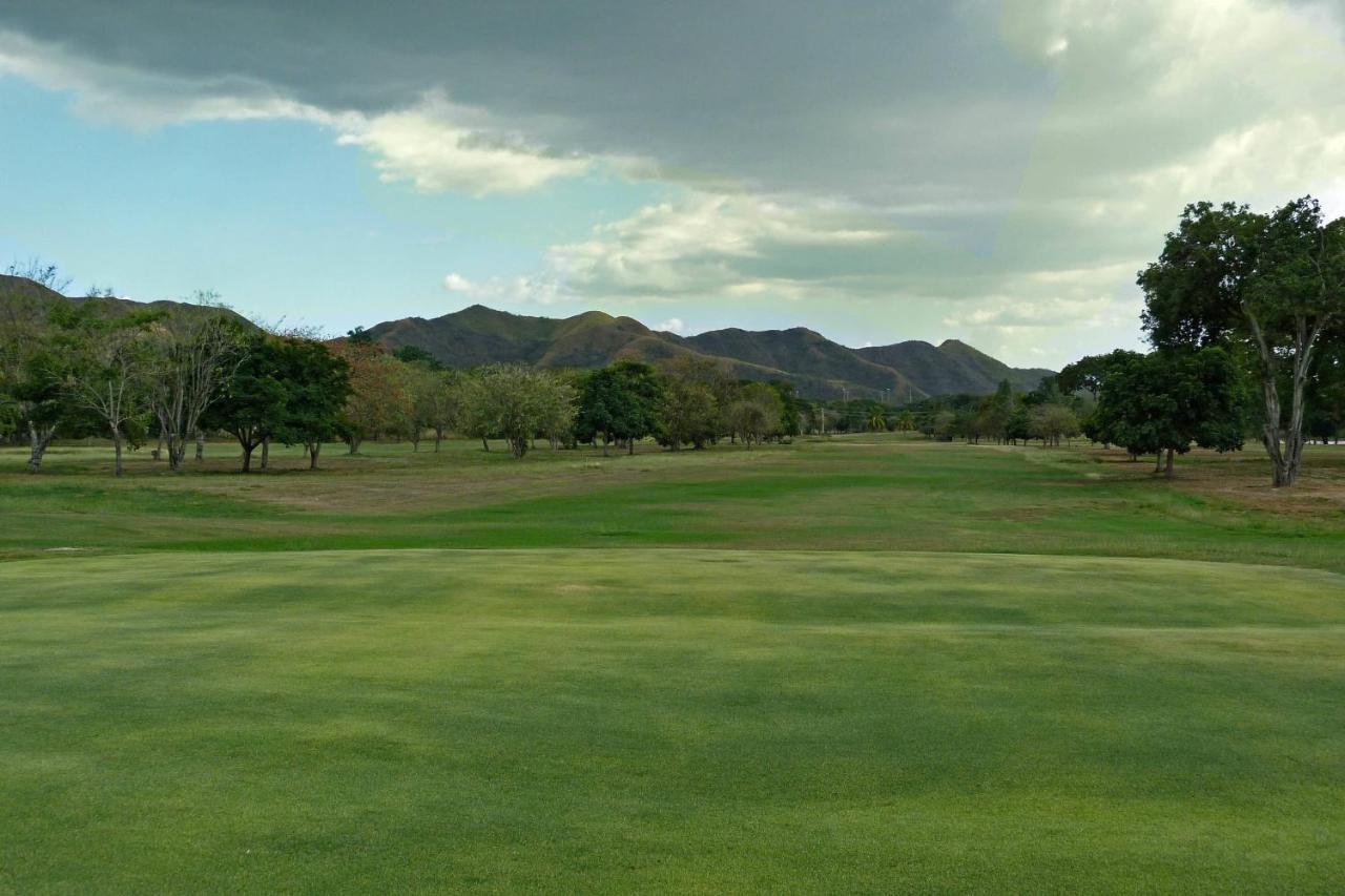 Marriott Maracay Golf Resort Buitenkant foto